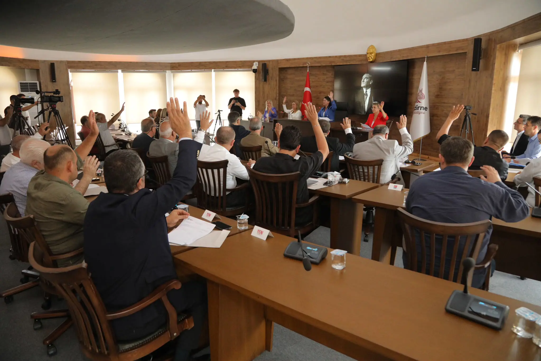 EDİRNE BELEDİYESİ EYLÜL AYI OLAĞAN MECLİS TOPLANTISI GERÇEKLEŞTİRİLDİ galeri görseli